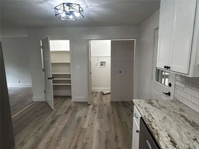 Building Photo - Remodeled 3 Bedroom Home in Walhalla