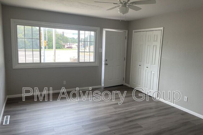 Building Photo - 602 SE 37th St