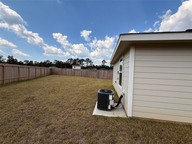 Building Photo - 12010 William Trails Cir