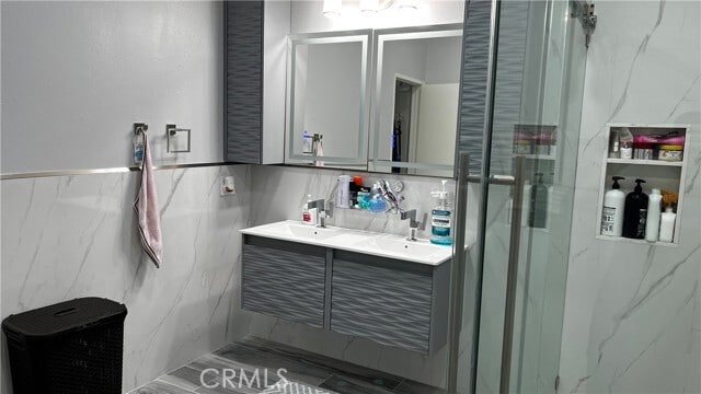 Building Photo - 21340 Vía Del Halcon