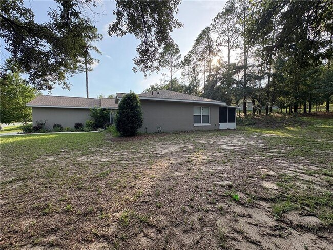 Building Photo - 9832 SW 196th Avenue Rd