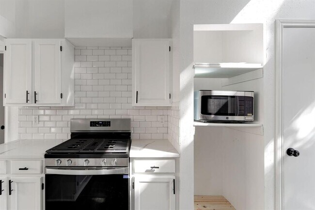 Building Photo - 18326 Autumn Trails Ln