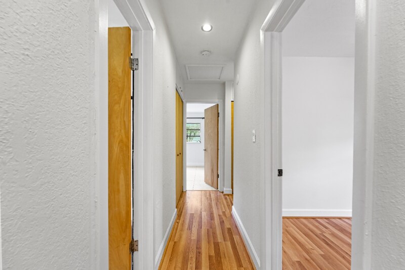 Building Photo - 3355 SW 22nd St