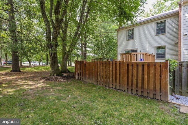 Building Photo - 2937 Village Spring Ln