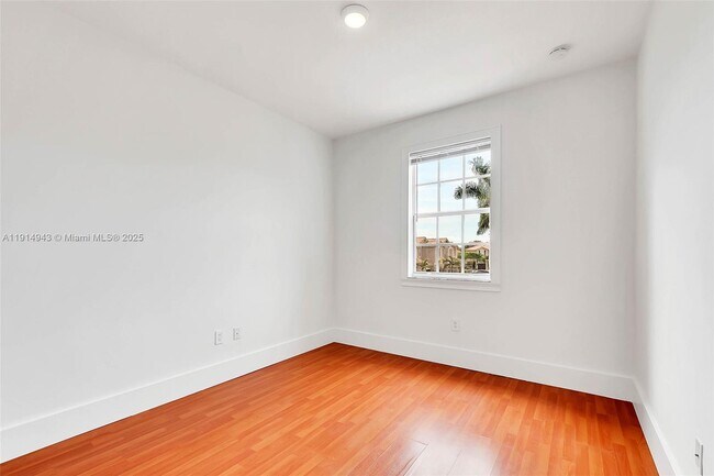 Building Photo - 9329 SW 221st St