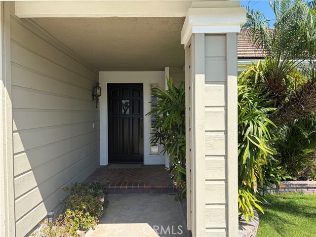 Building Photo - 10 Wickland