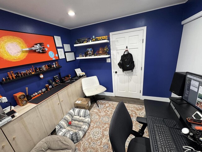 Building Photo - 4003 Owl Dr