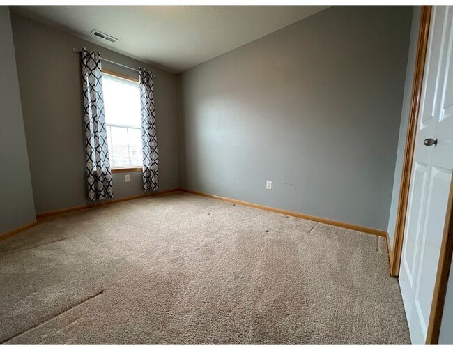 Building Photo - 4536 NE McDougal Ln