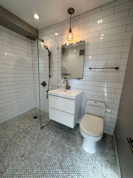 Building Photo - 1380 Hearst Ave