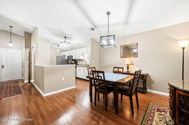Building Photo - 10401 Trotters Pointe Dr