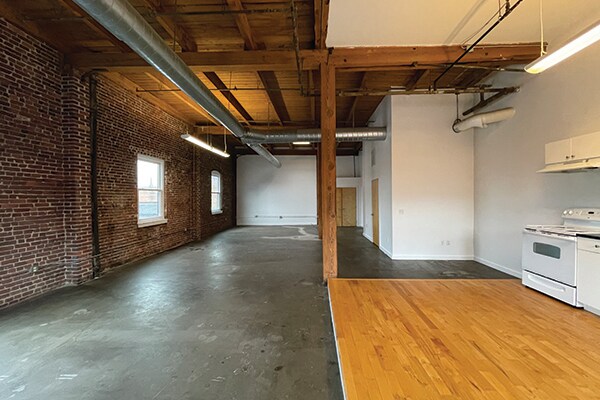 Building Photo - 90 Lafayette St