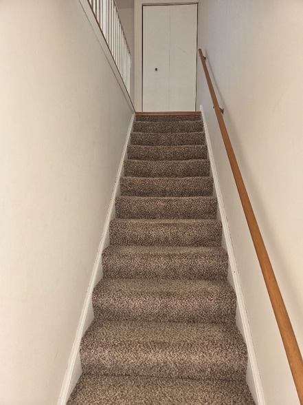 Building Photo - 724 Whitesail Dr