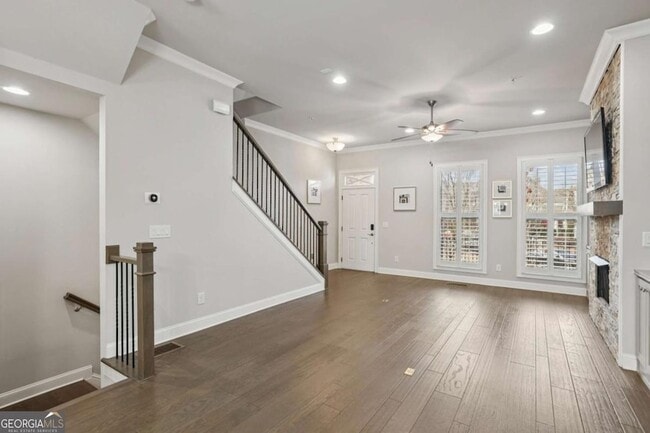 Building Photo - 355 Cricket Ln