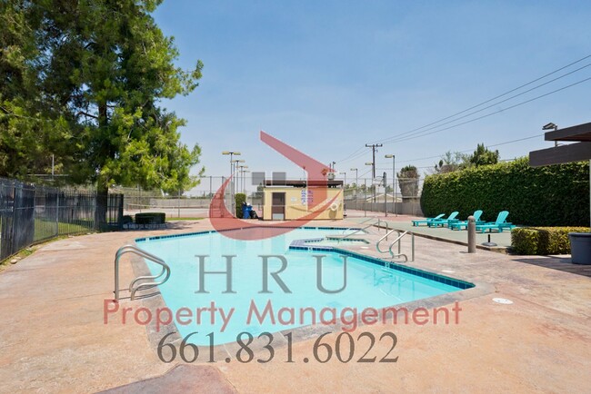 Building Photo - Gated community-3 bed/2bath