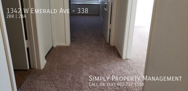 Building Photo - 1342 W Emerald Ave