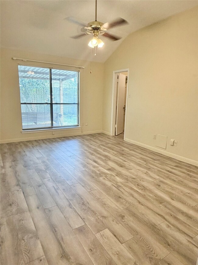 Building Photo - 17407 Chamberlain Dr