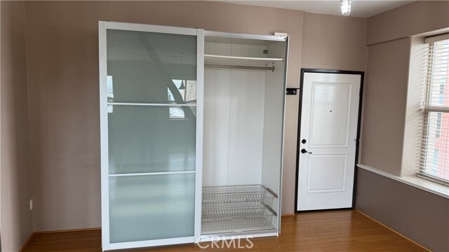 Building Photo - 255 W 7th St