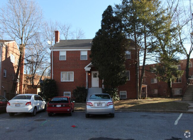 Building Photo - 8203 Houston Ct