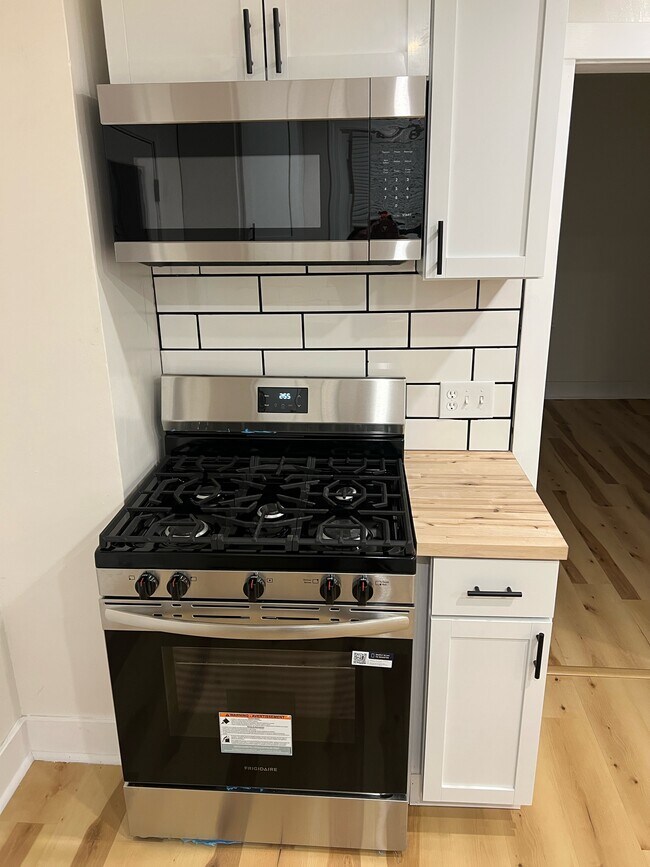 Building Photo - Christy Park