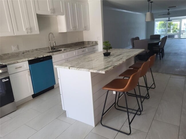 Building Photo - 555 Boca Ciega Point Blvd S