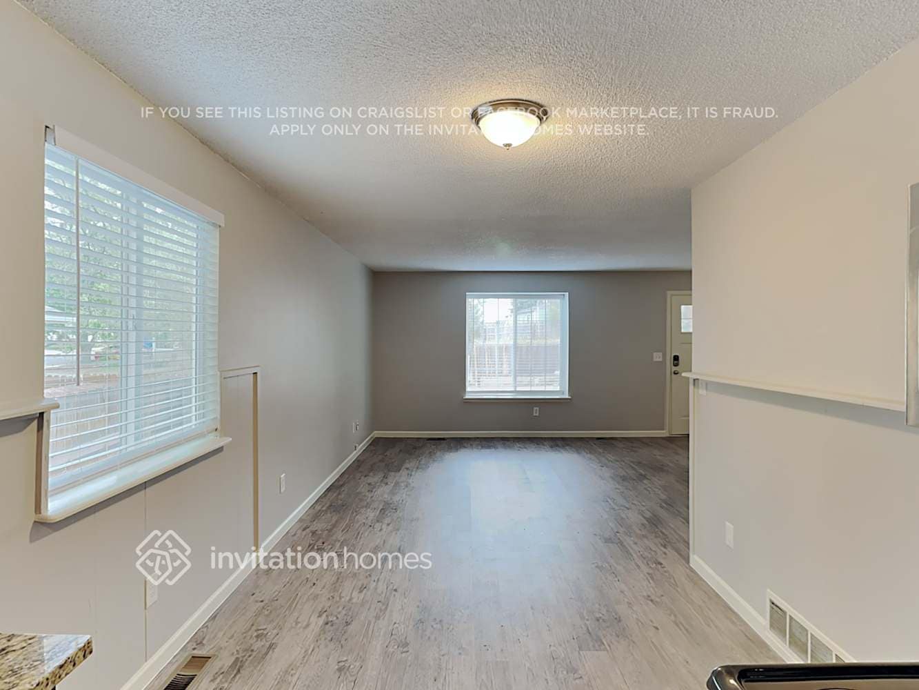Building Photo - 17525 E Union Dr