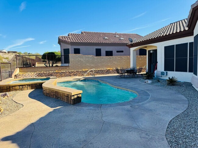 Building Photo - SHORT OR LONG TERM FULLY FURNISHED GOLF COURSE HOME W/POOL FOR LEASE 2BD/2.5BA