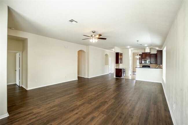 Building Photo - 24415 Hikers Bend Dr