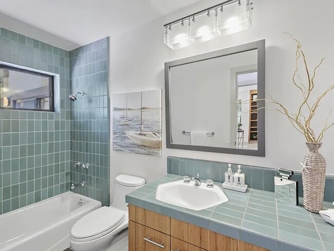 Building Photo - BRIGHT & AIRY HOME IN EXCLUSIVE ENCLAVE SPRAWLING, PRIVATE CULDESAC PROPERTY