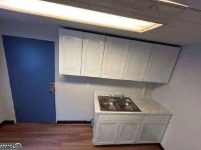 Building Photo - 1514 E Society Ave