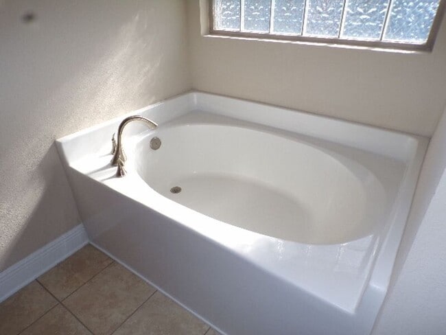 Building Photo - 5555 Hannah Street