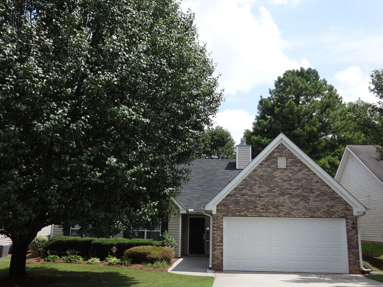 Primary Photo - 2160 Laurel Pointe Ln