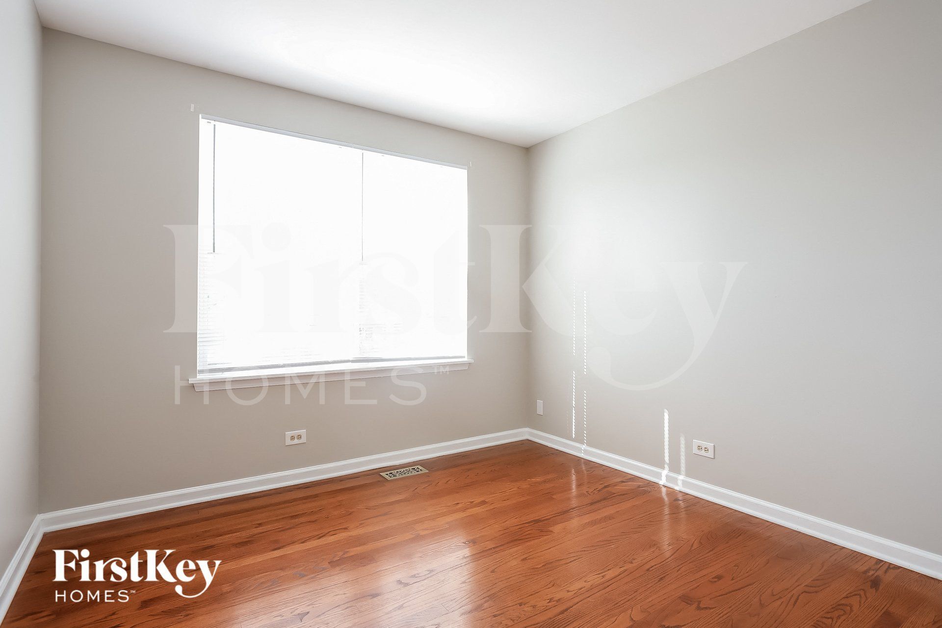 Building Photo - 2325 N Salem Ln