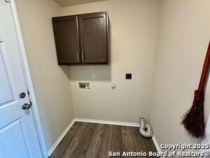 Building Photo - 8755 Sunview St