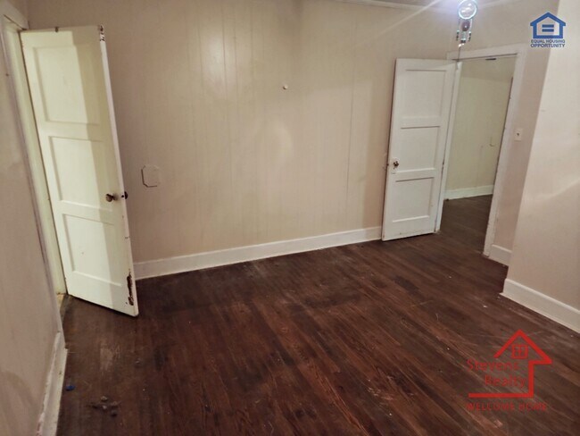 Building Photo - 414 W Bockman Way