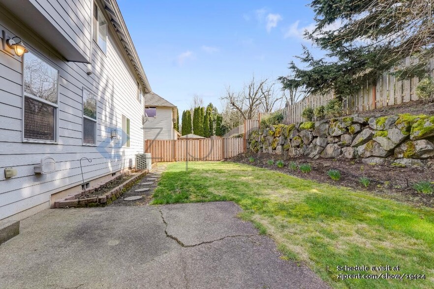 Building Photo - 10942 SW Koller St