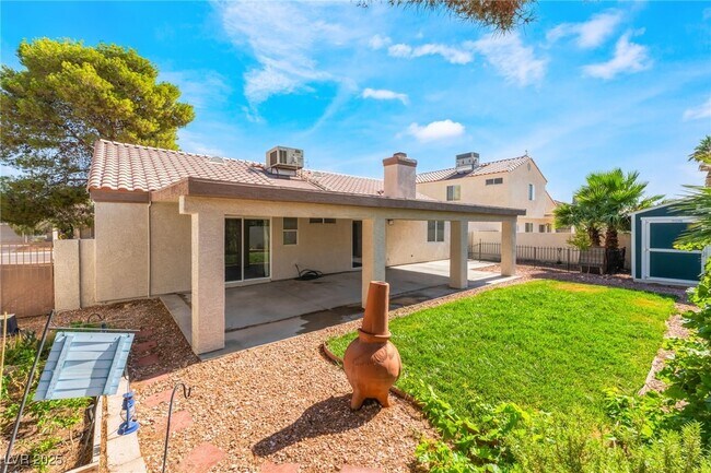 Building Photo - 4013 Madrone Dr