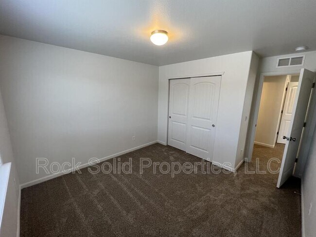 Building Photo - 1512 Danny Pl