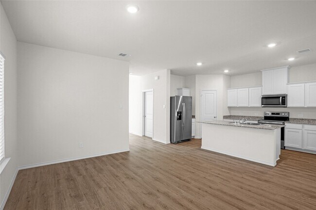 Building Photo - 3425 Marie Dr