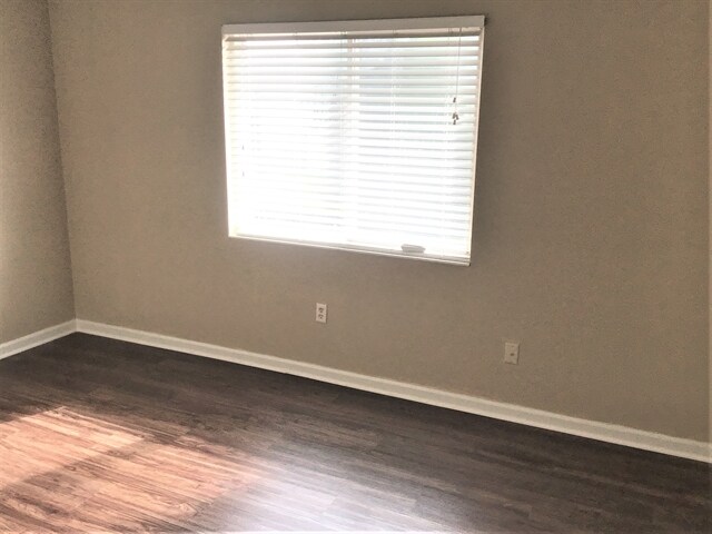 Building Photo - 1006 Greenob Dr