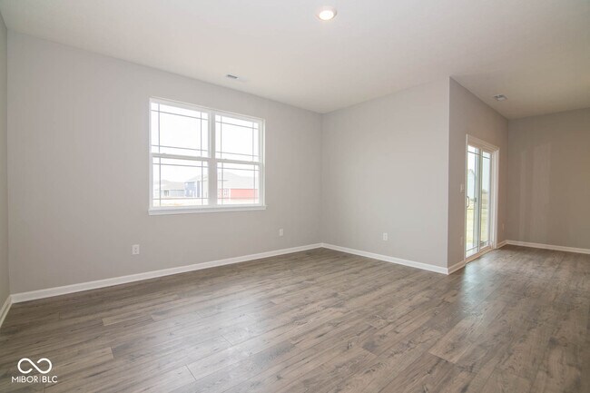 Building Photo - 876 Downey Ln