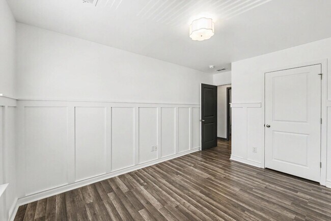 Building Photo - 111 Blossom Wood Ln