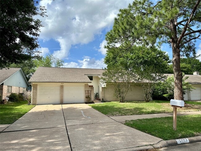 Building Photo - 16007 Mill Point Dr