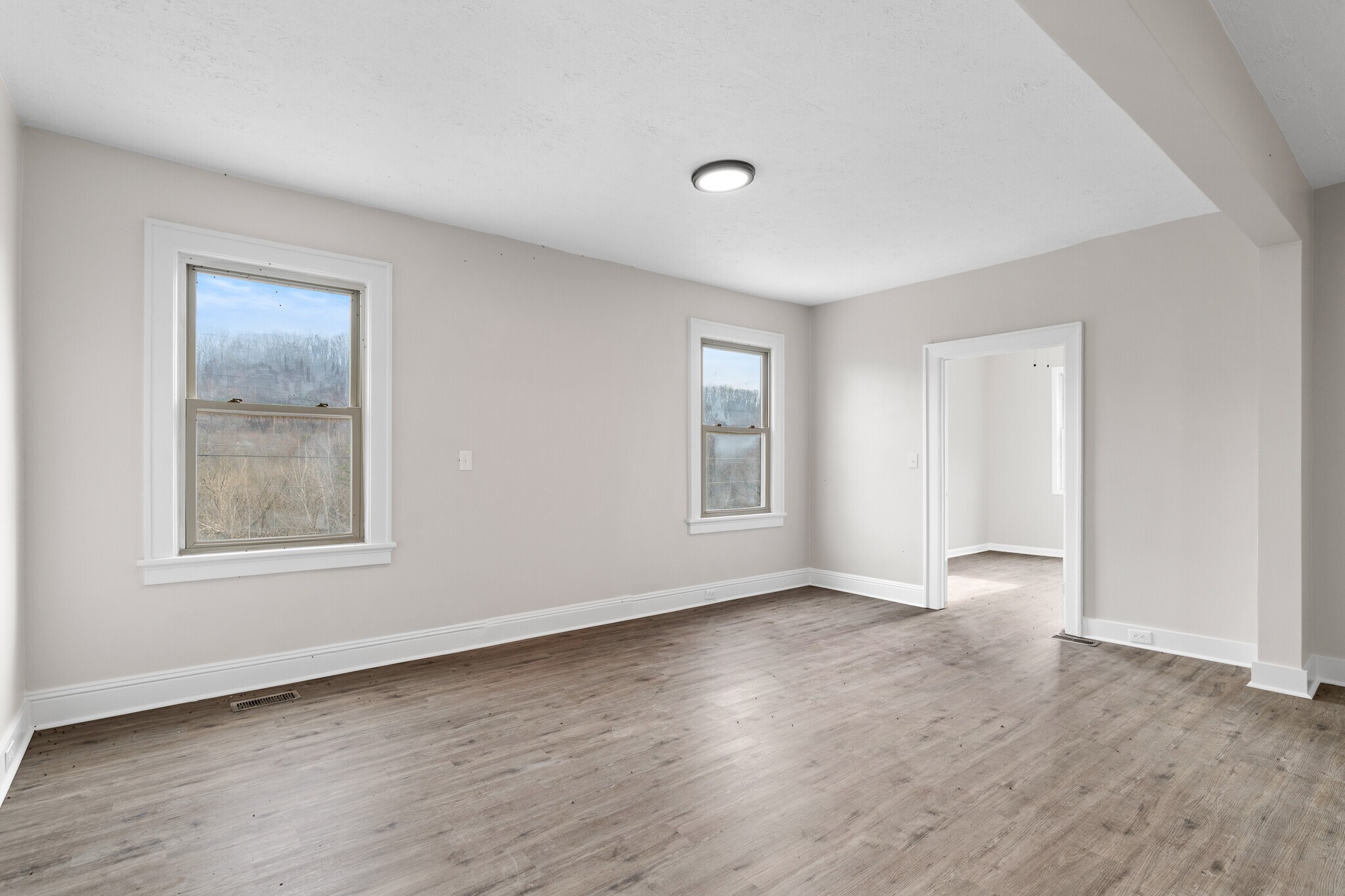 Building Photo - 3515 Greenway Dr