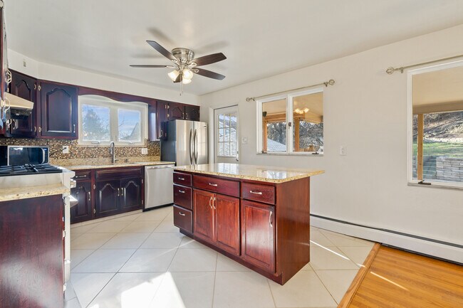 Building Photo - 3609 Harbison Ave