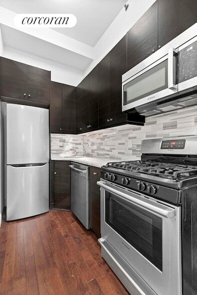 Building Photo - 2032 5th Ave