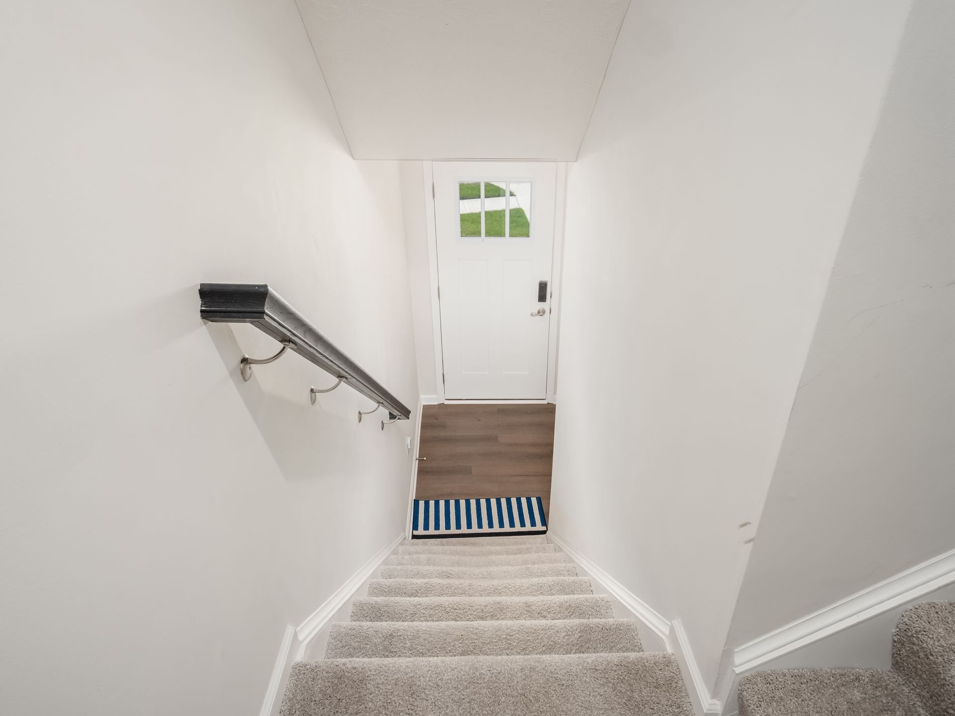 Building Photo - 230 Via Veneto