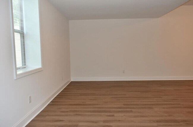 Building Photo - Rental in Ooltewah - 3 Bedrooms + Finished Basement