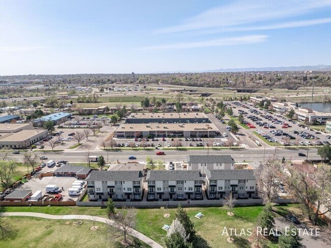 Building Photo - 6643 W 52nd Dr