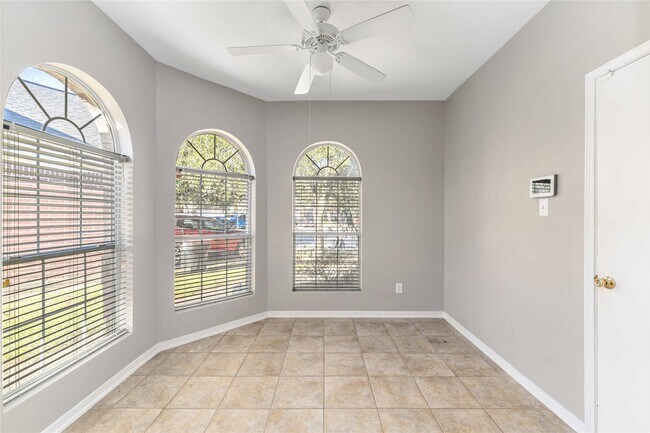 Building Photo - 12106 Landsdown Ridge Way