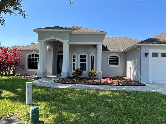 Building Photo - 3350 Countryside View Dr